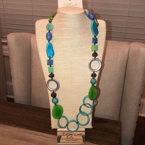 Organicā
TaguaāHandmadeĀ Necklace - Picture 1 of 5